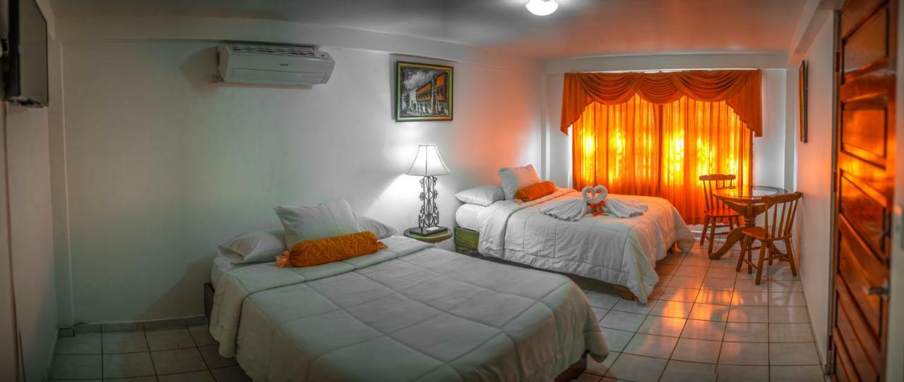 Hotel Andrea Neily Bagian luar foto